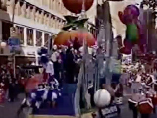 INDUCTION: The WWF Invades the Macy's Day Parade - But No ...