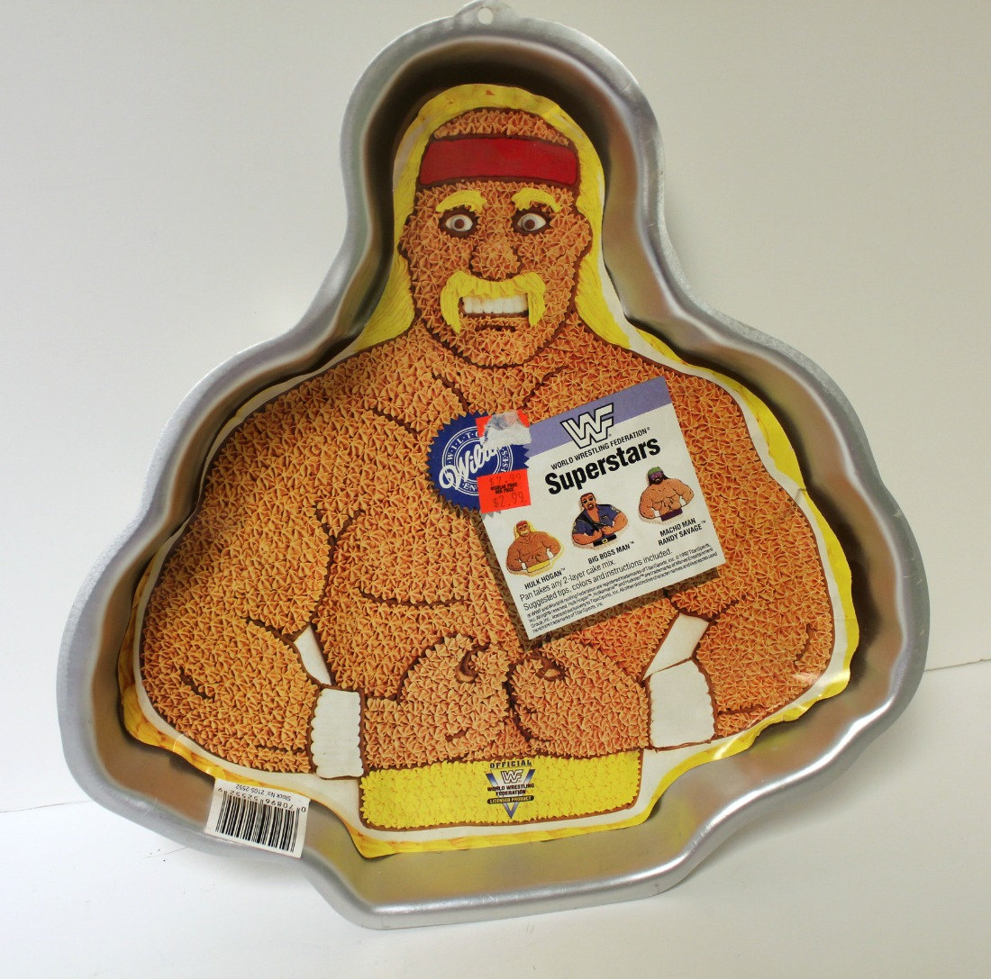 Hulk hotsell cake pan